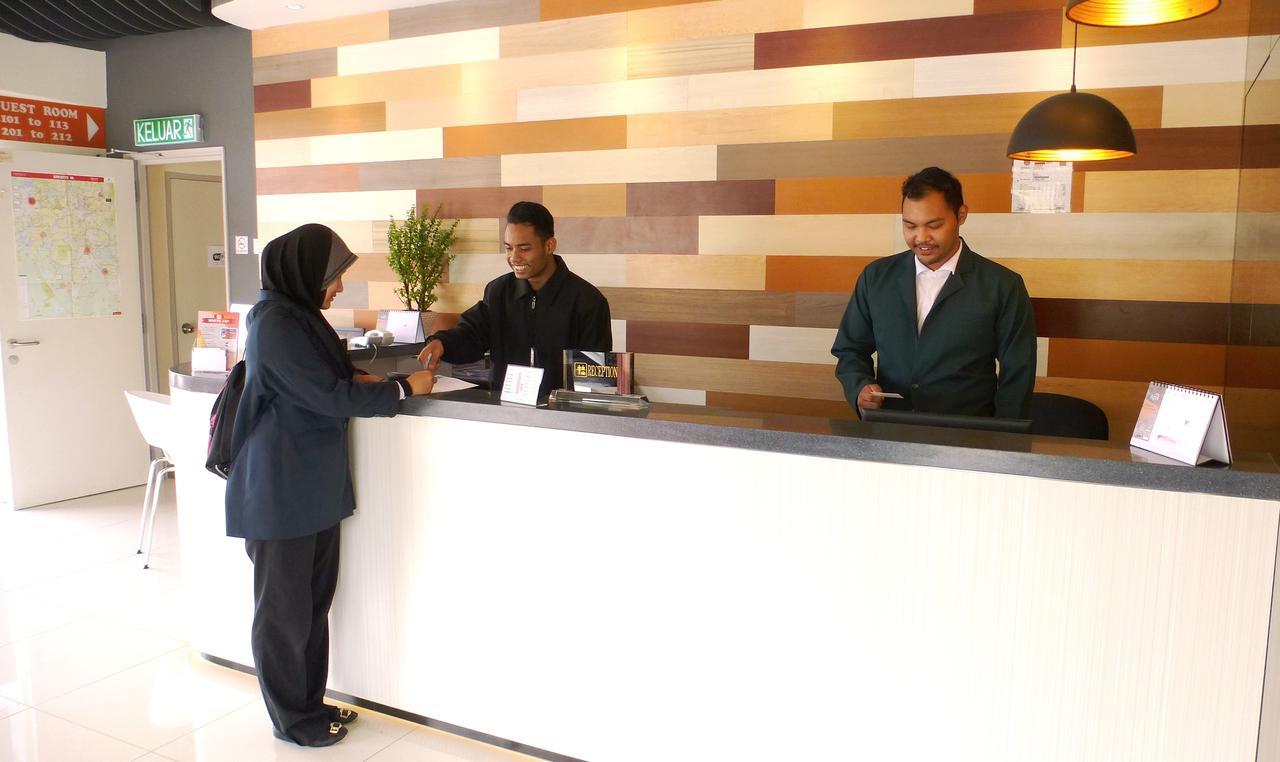 Uptown Subang Airport Hotel Shah Alam Luaran gambar